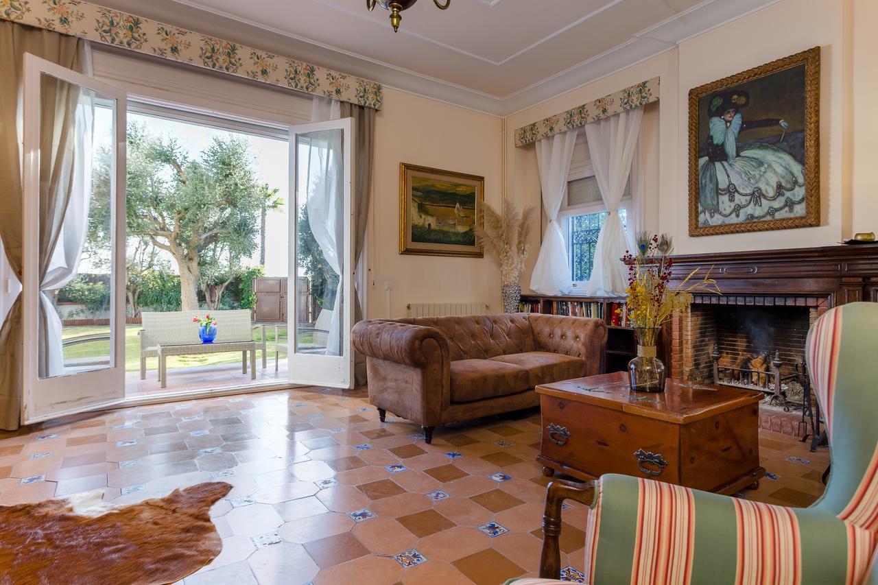 Villa Alicia Sitges Exterior foto