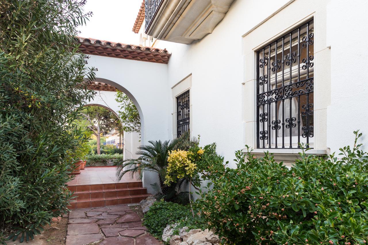Villa Alicia Sitges Exterior foto