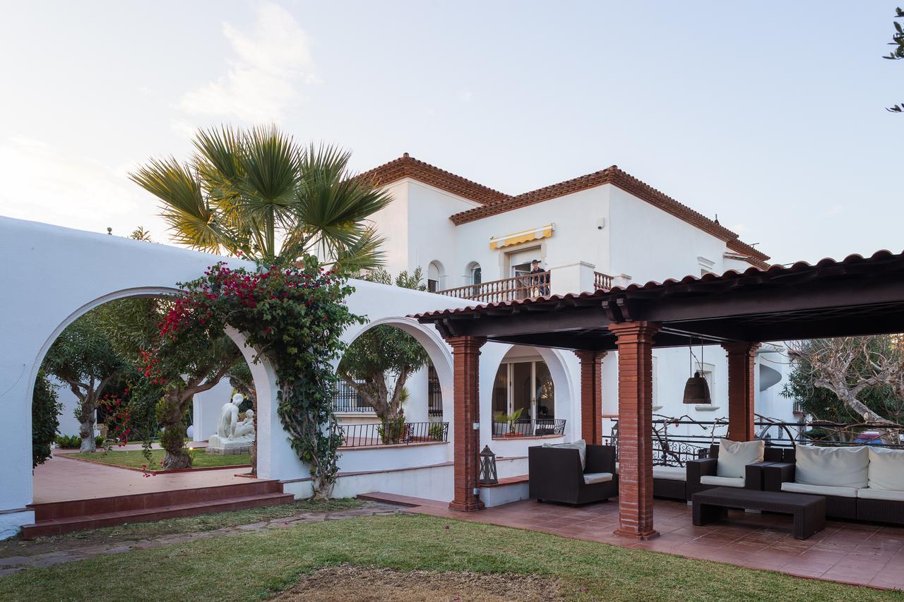 Villa Alicia Sitges Exterior foto