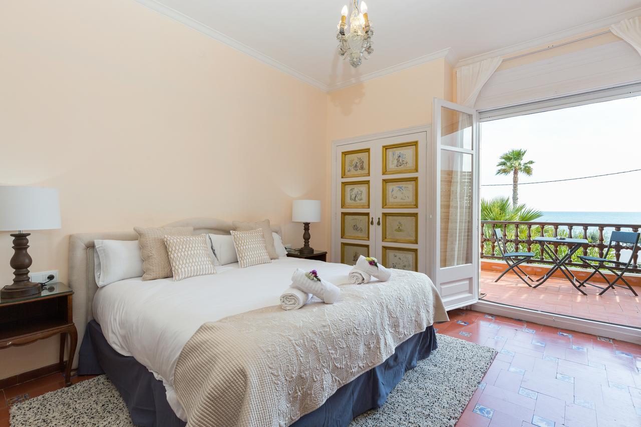 Villa Alicia Sitges Exterior foto