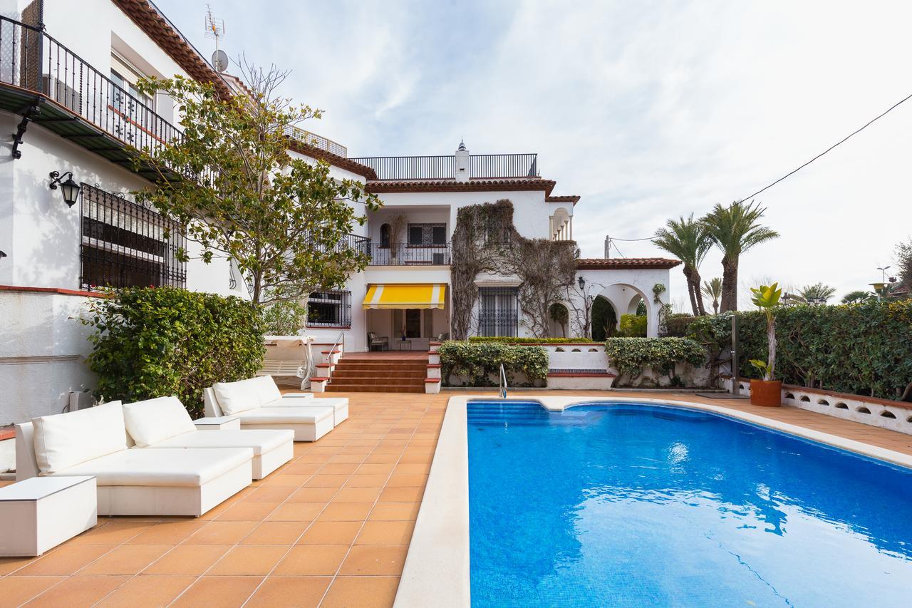 Villa Alicia Sitges Exterior foto